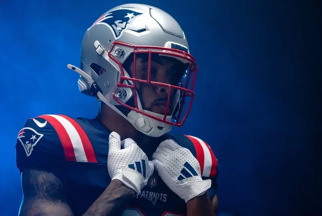 TreVeyon Henderson enciende las alarmas antes de Semana 1